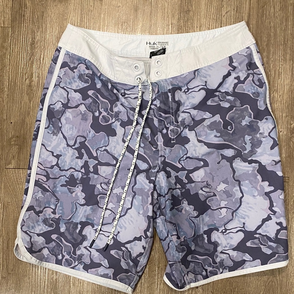 Huk Men's Camo Board Shorts - Blue and Gray